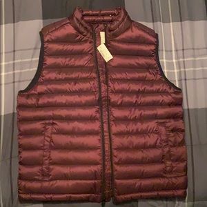 Mens Burgundy Puffer Vest